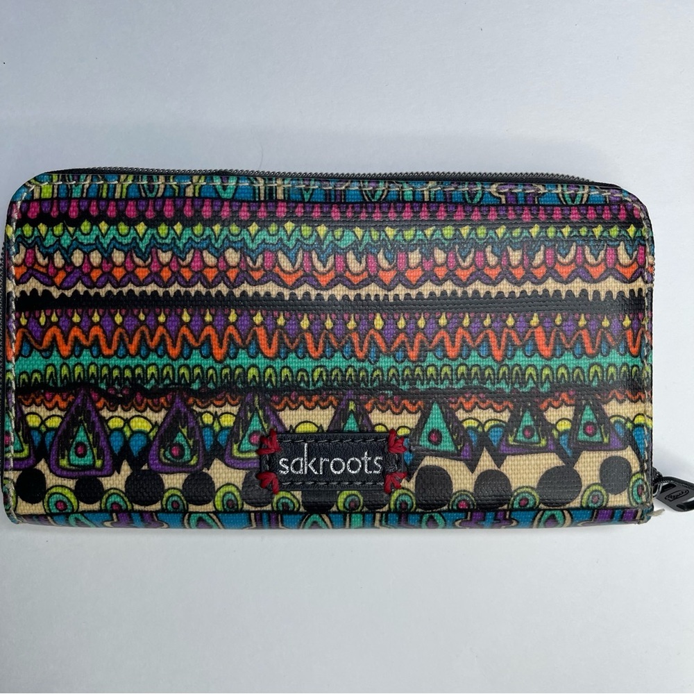 Sakroots Artist Circle multicolored wallet boho